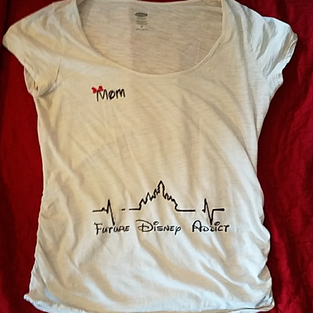 Old Navy Maternity shirt